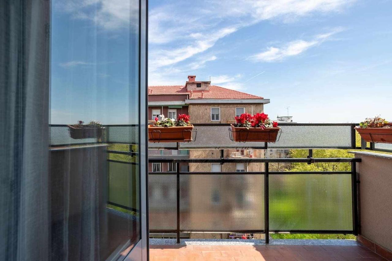 Milano City Apartments - Parking And Comfort - Spacious Apt Up To 8 Pax Exteriör bild