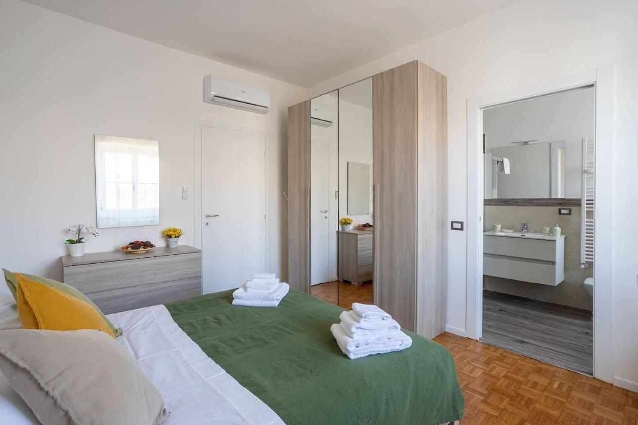 Milano City Apartments - Parking And Comfort - Spacious Apt Up To 8 Pax Exteriör bild