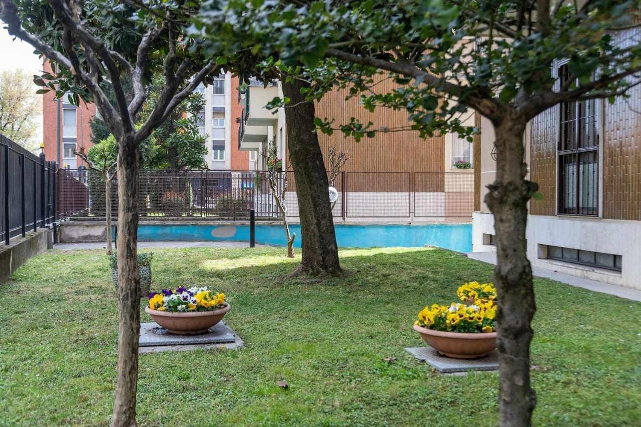Milano City Apartments - Parking And Comfort - Spacious Apt Up To 8 Pax Exteriör bild